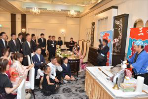 大阪府のホテルで、結婚式にてマグロ解体ショー開催！！！